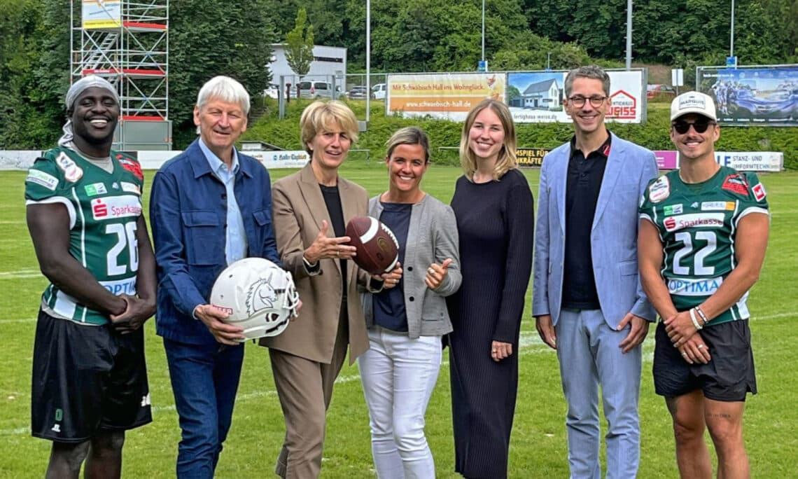 Fertighaus WEISS unterstützt die Haller Unicorns